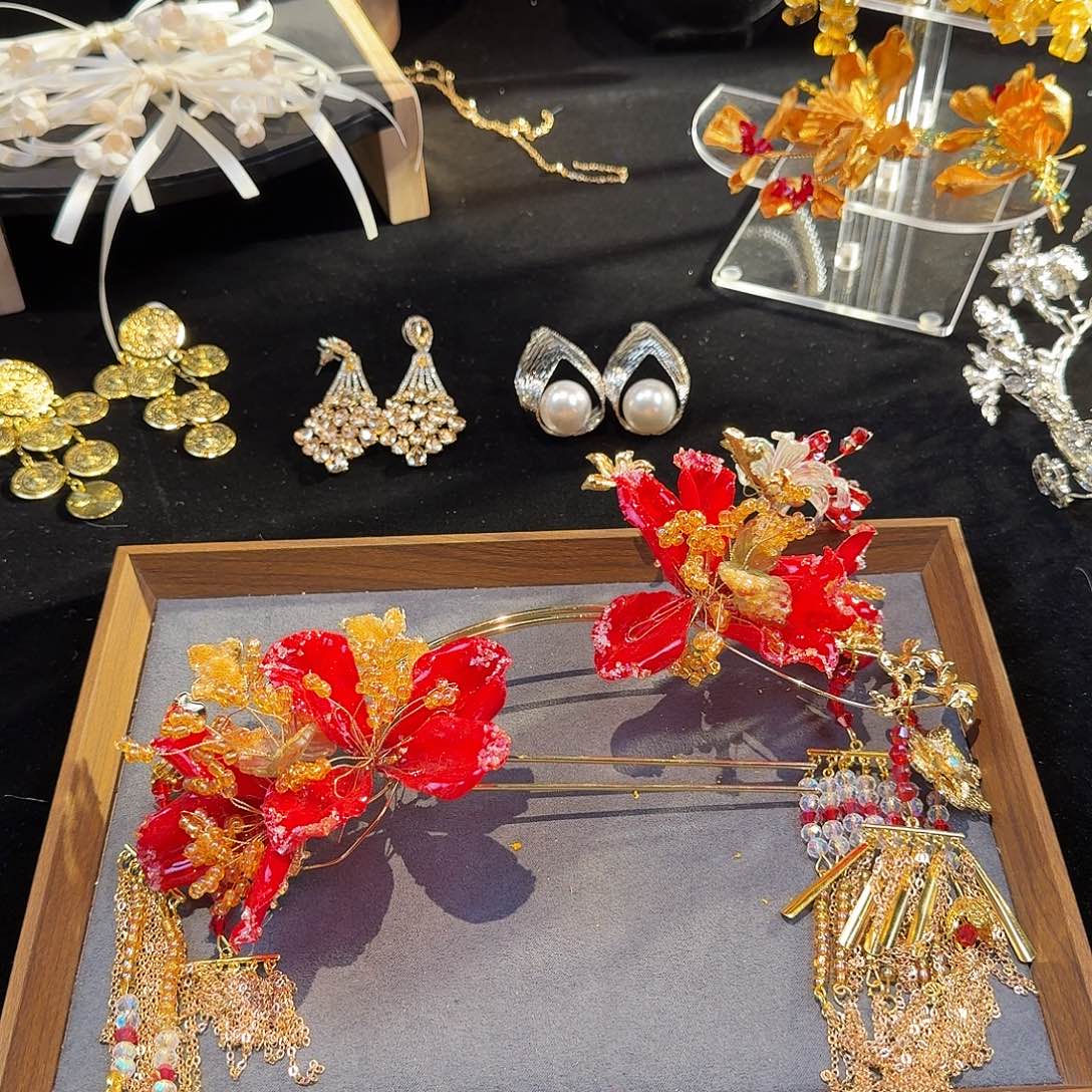 铁合金无红金色头饰两件套