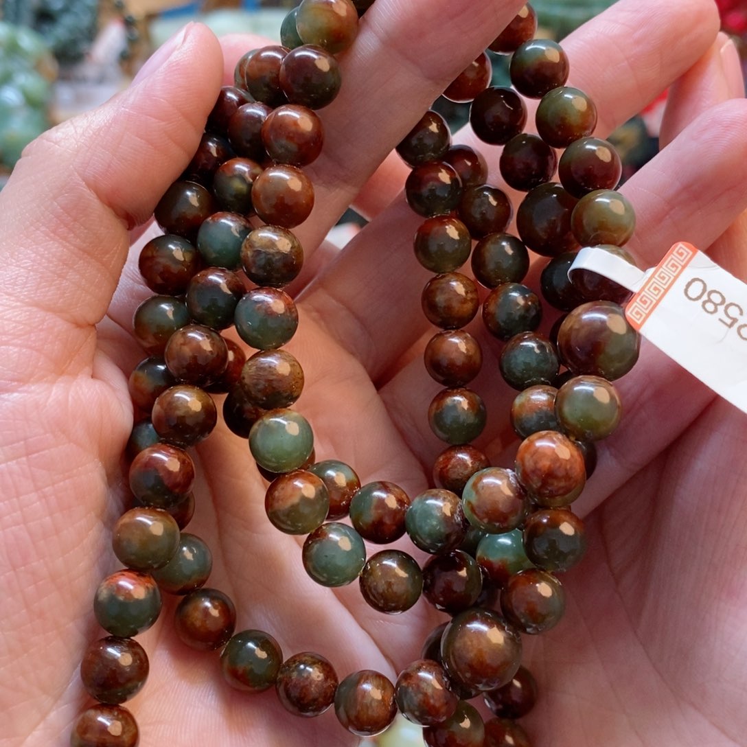 透闪石质玉项链未镶嵌