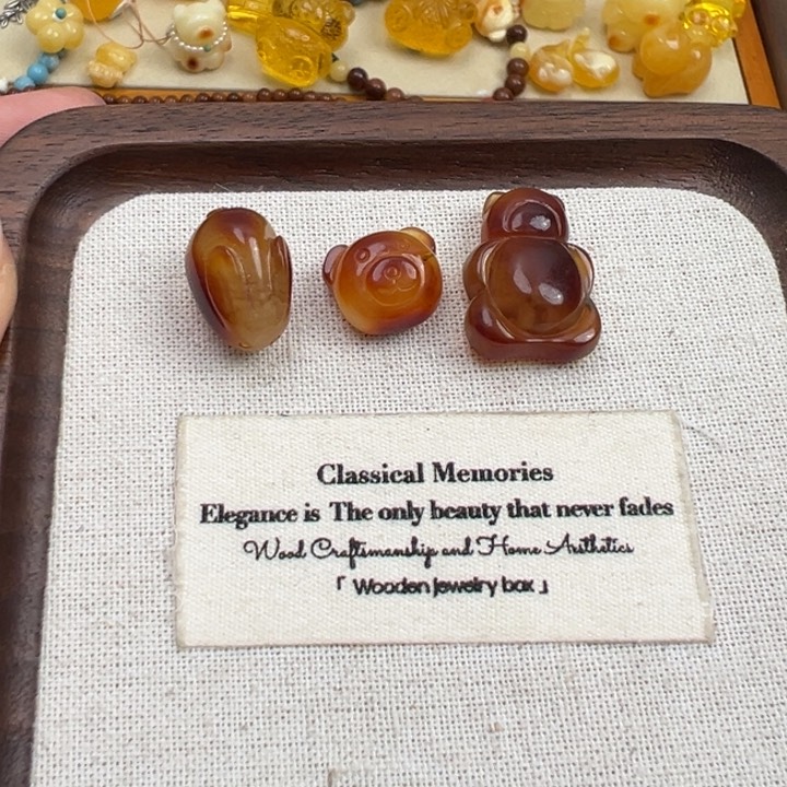 琥珀裸石未镶嵌蜜蜡