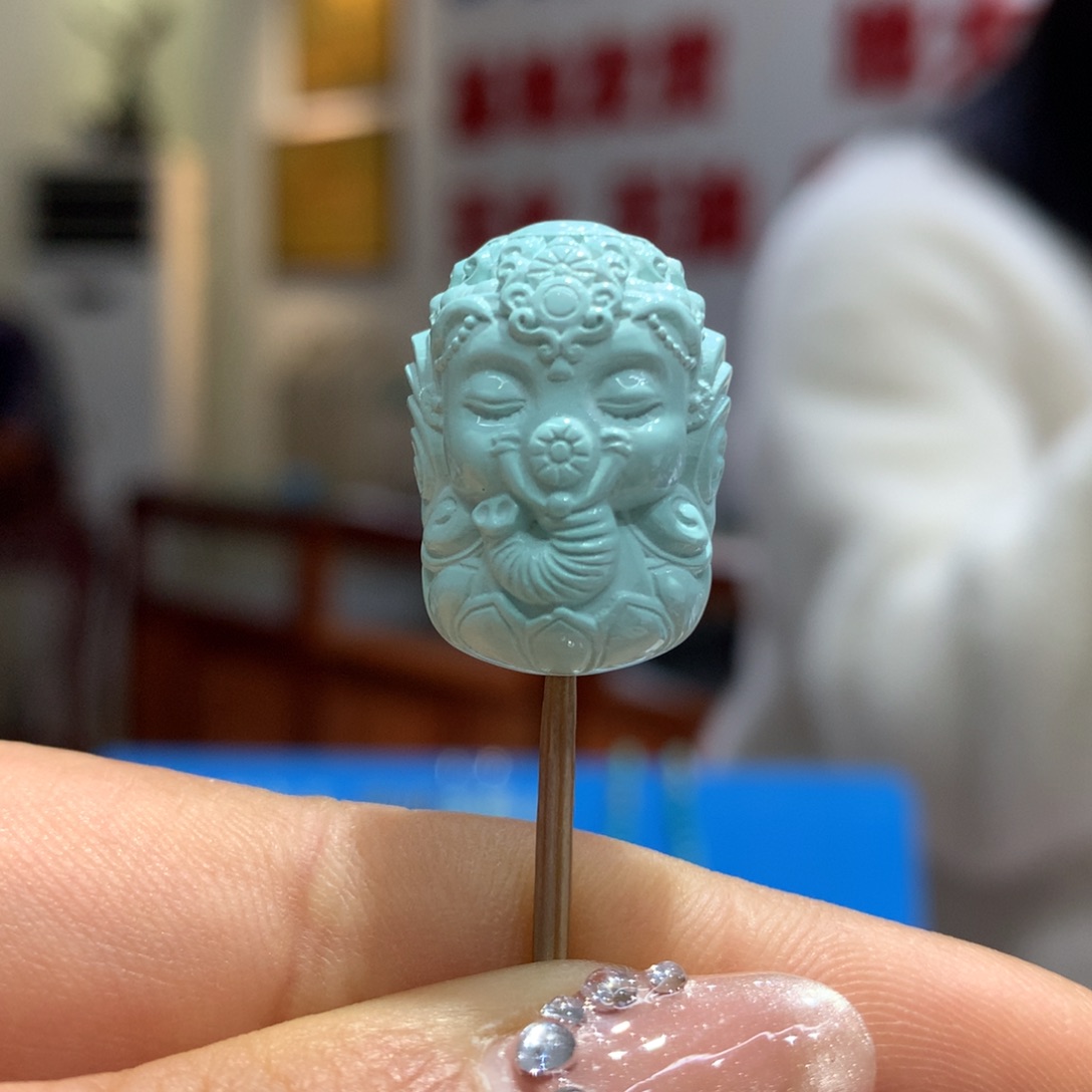 绿松石配饰未镶嵌