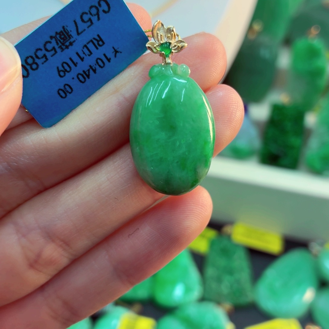 翡翠足银镶嵌吊坠(不含链)