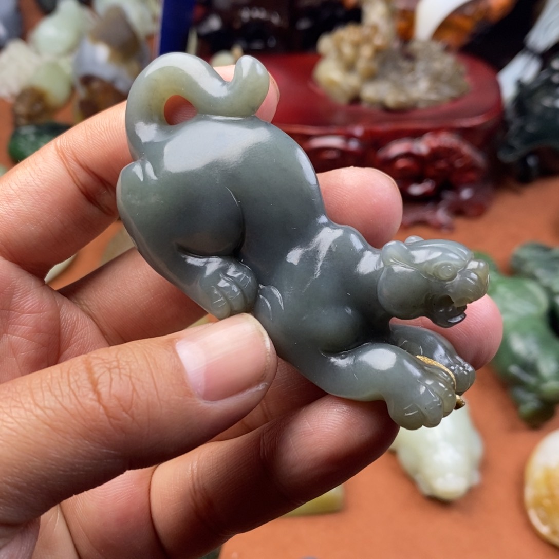 和田玉挂件未镶嵌