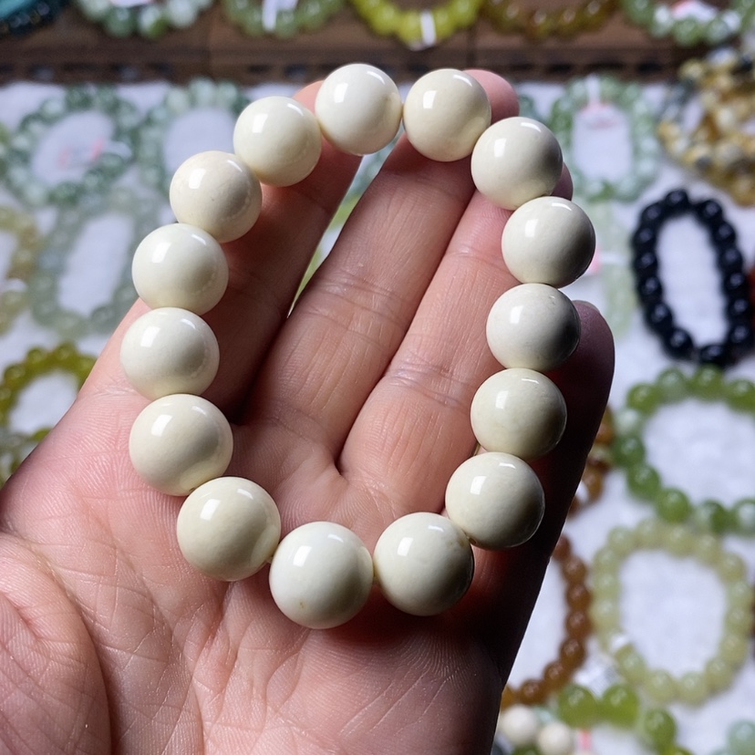 【闪购商品】蛇纹石玉手串未镶嵌卡14