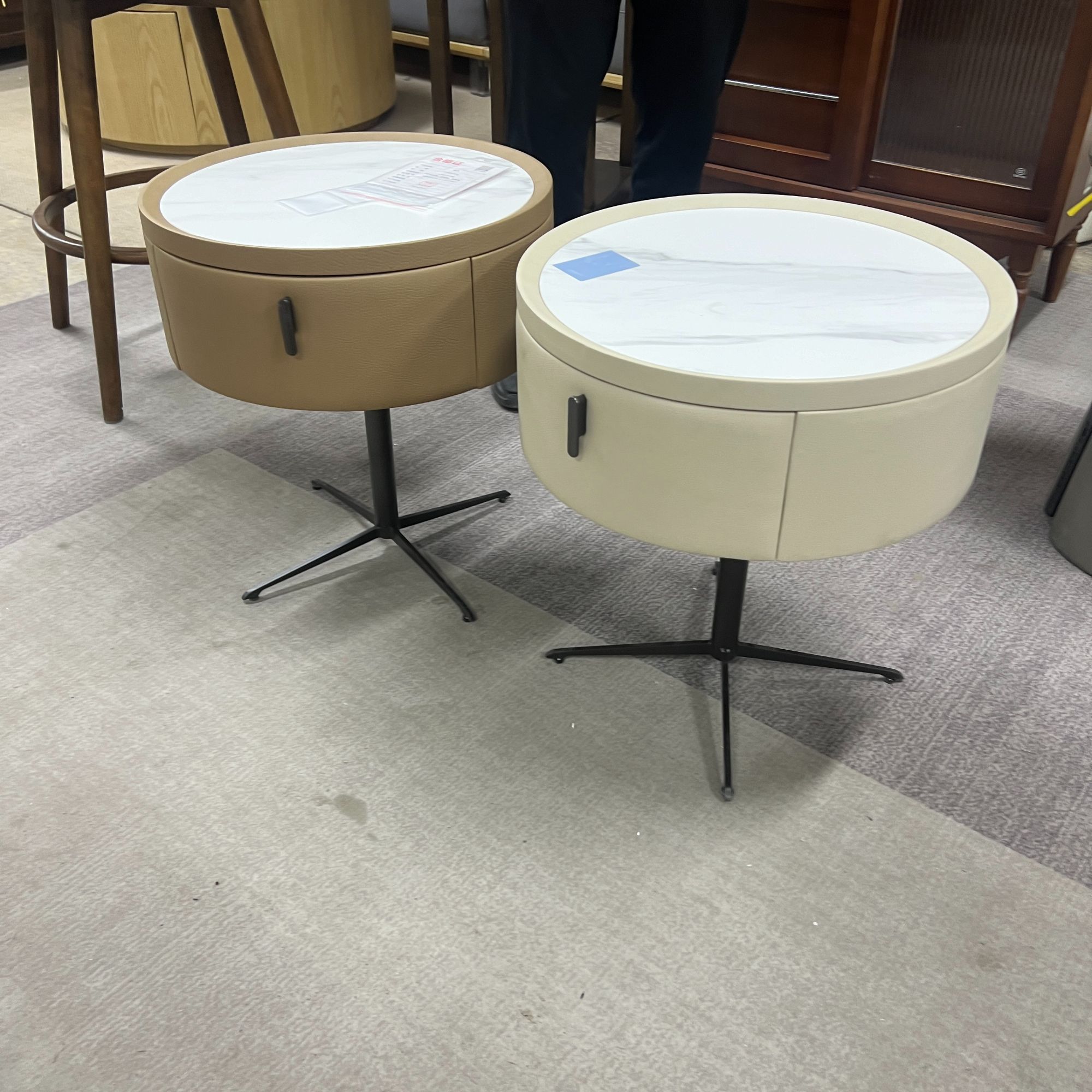 PY-YJ011圆几，一物一拍，99新微瑕，不包售后，介意勿拍