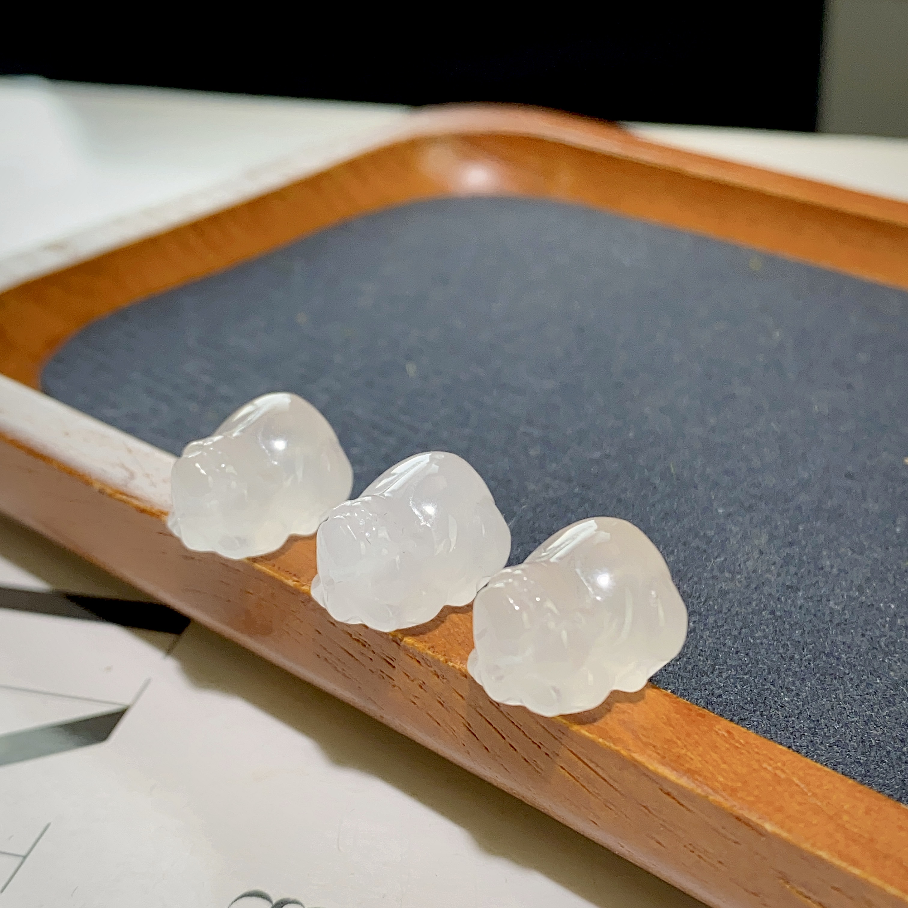 1888/ ZY888-1011 时尚精美通孔貔貅挂件/可穿手绳/多样性发/一件