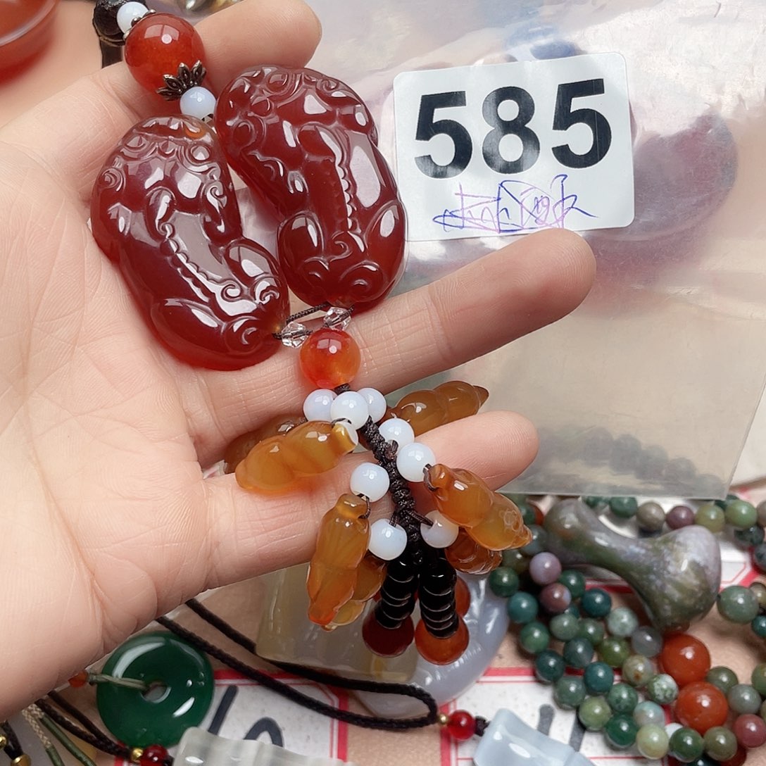 合金颈饰玛瑙/玉髓伦****哥