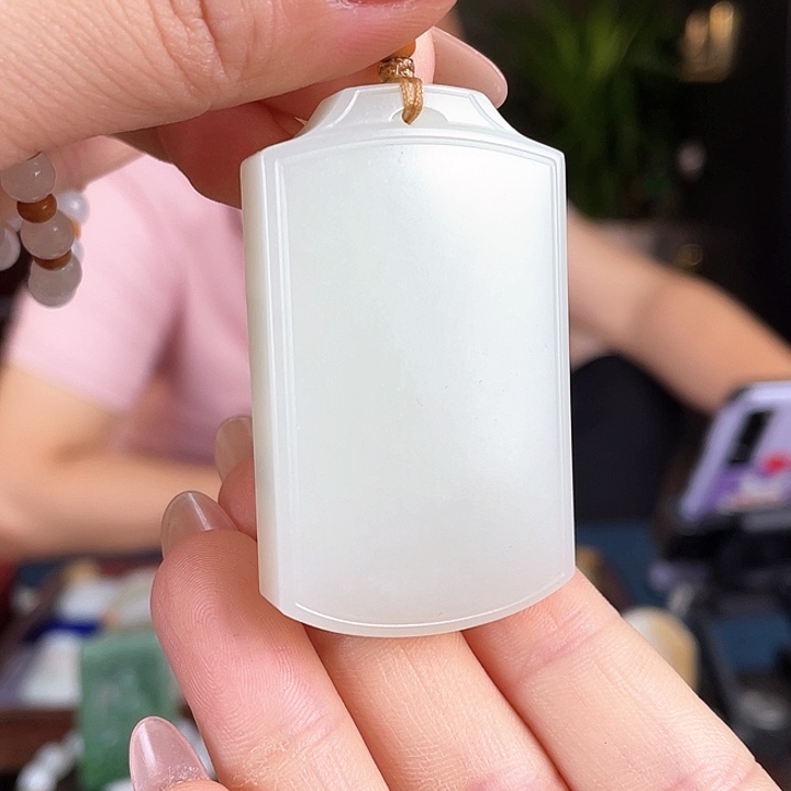 和田玉未镶嵌颈饰青*定制发货