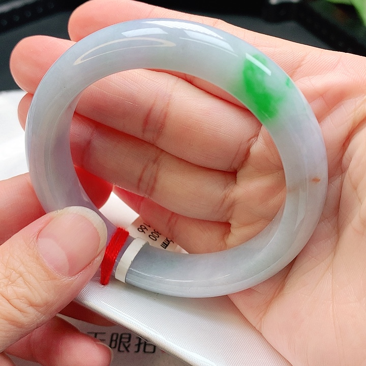 翡翠手镯未镶嵌手镯56