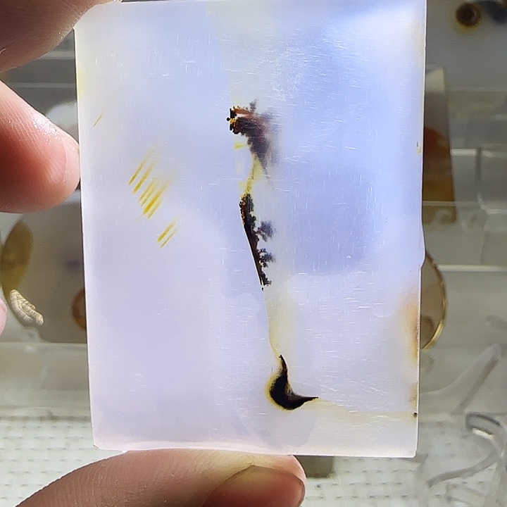 玛瑙/玉髓未镶嵌珠宝奇石