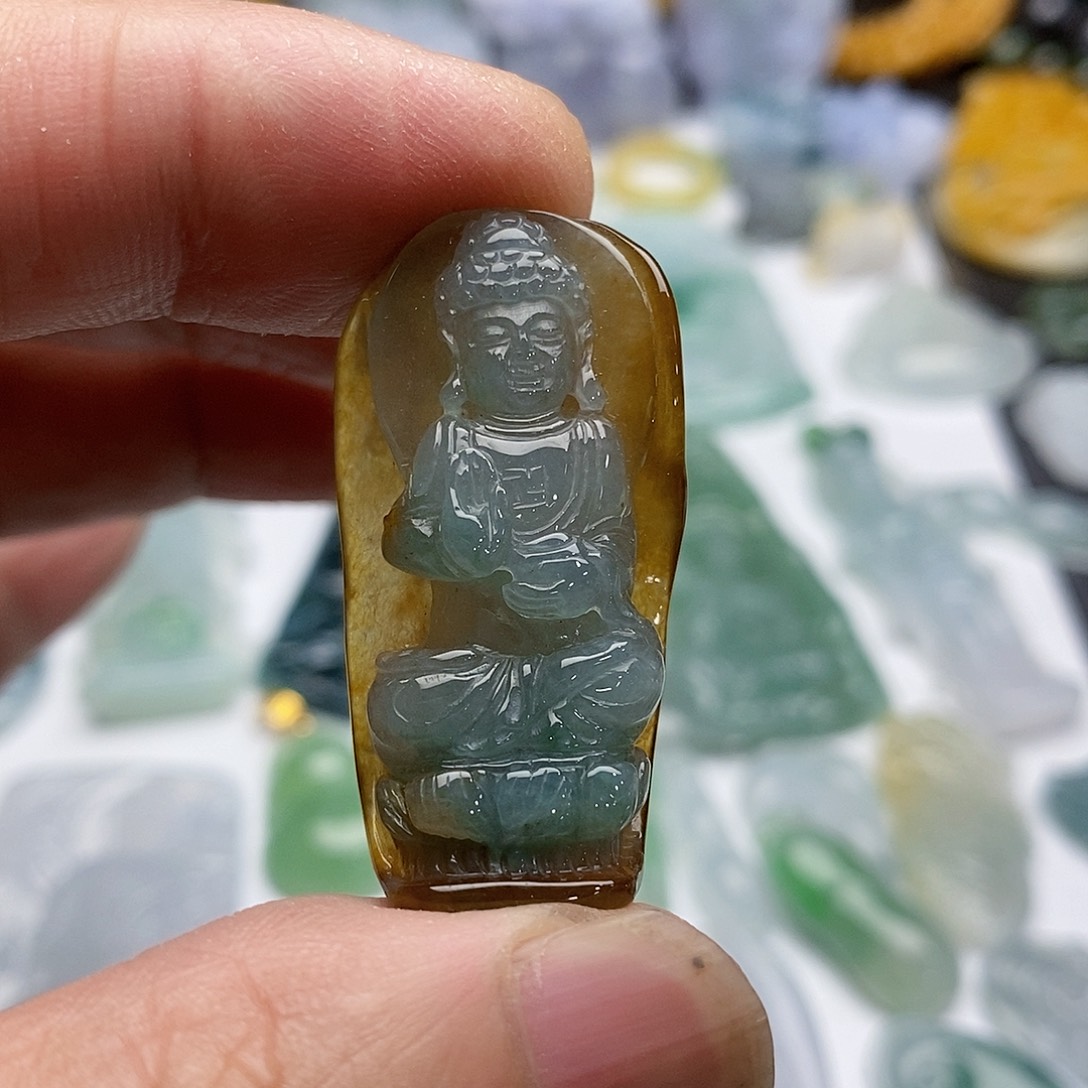 颈饰未镶嵌翡翠佛