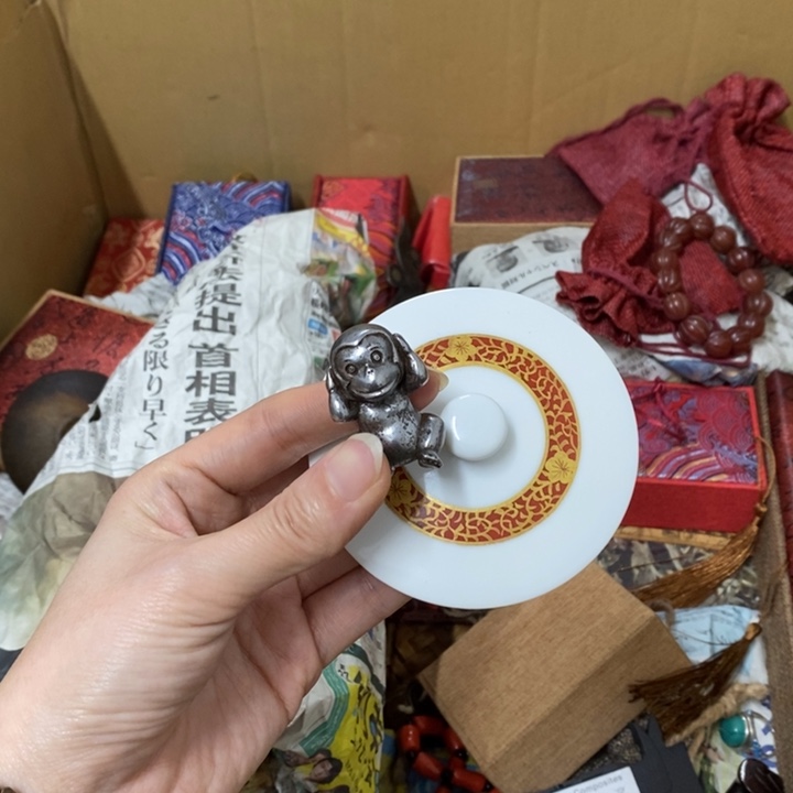 瓷片哈中古工艺品一件