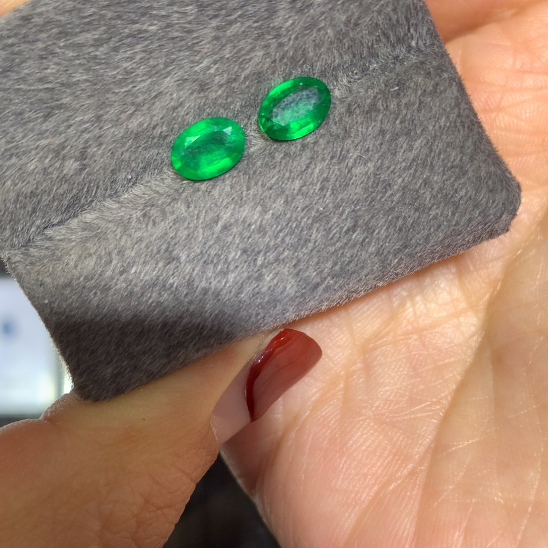 祖母绿裸石未镶嵌5x7祖母绿一对