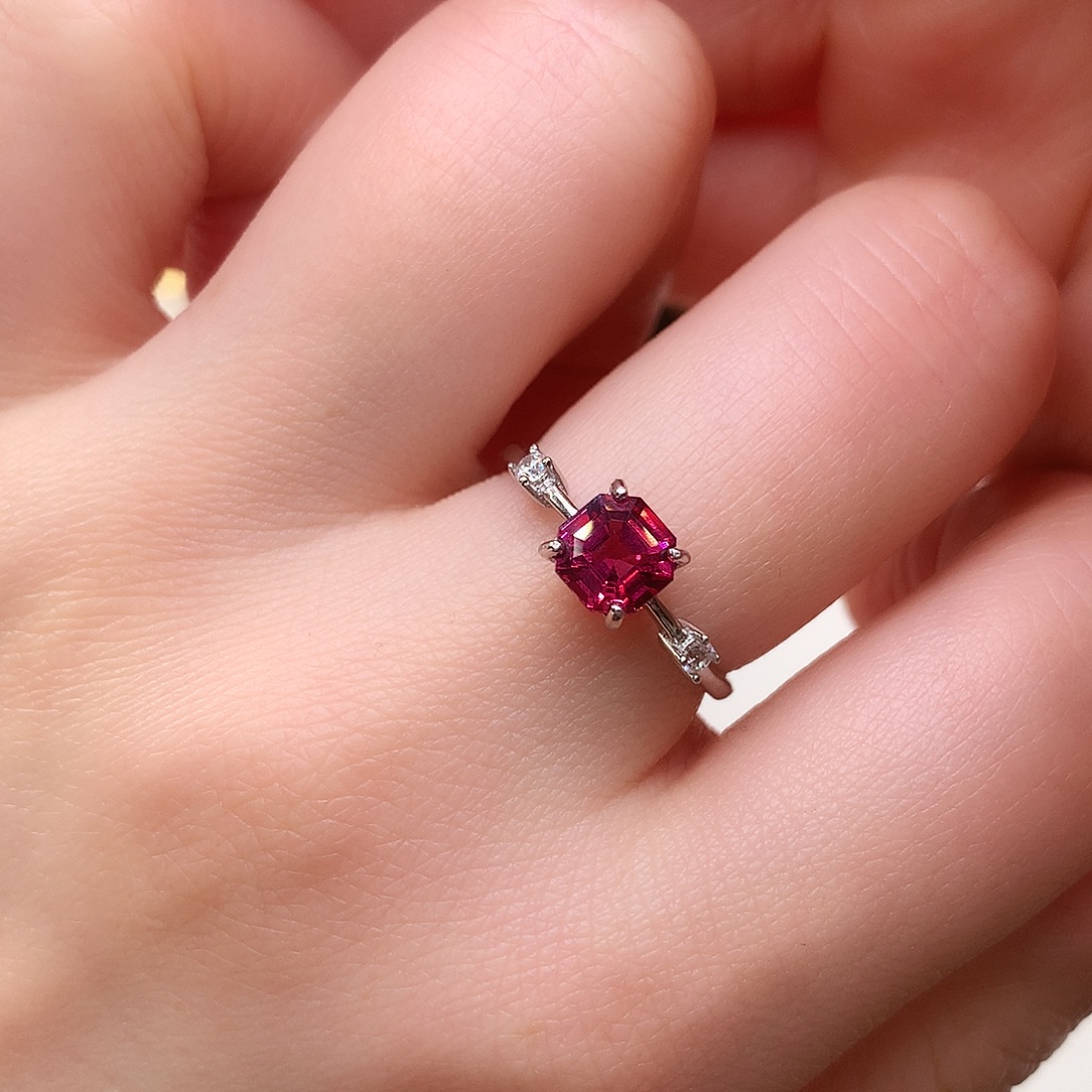 银S925镶嵌石榴石戒指43-1