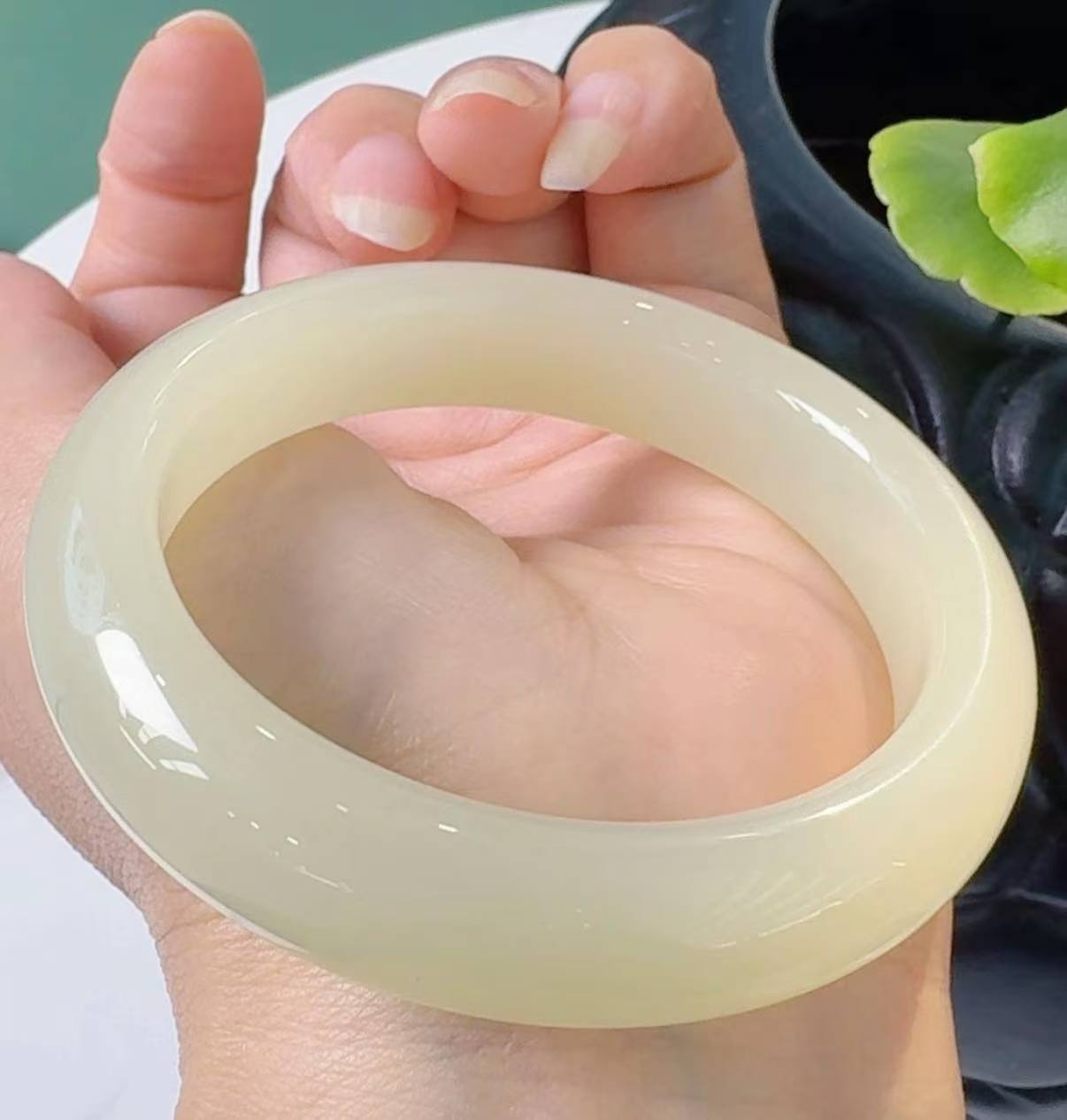 【艳玉专属】新疆料 和田玉蜂蜜水正圈女士手镯