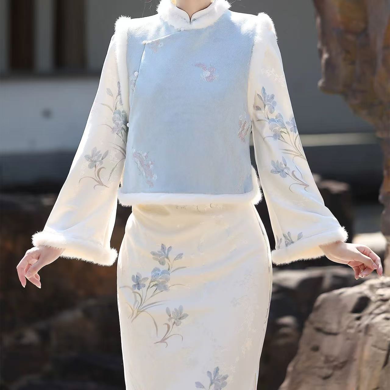 冬季旗袍搭配马甲