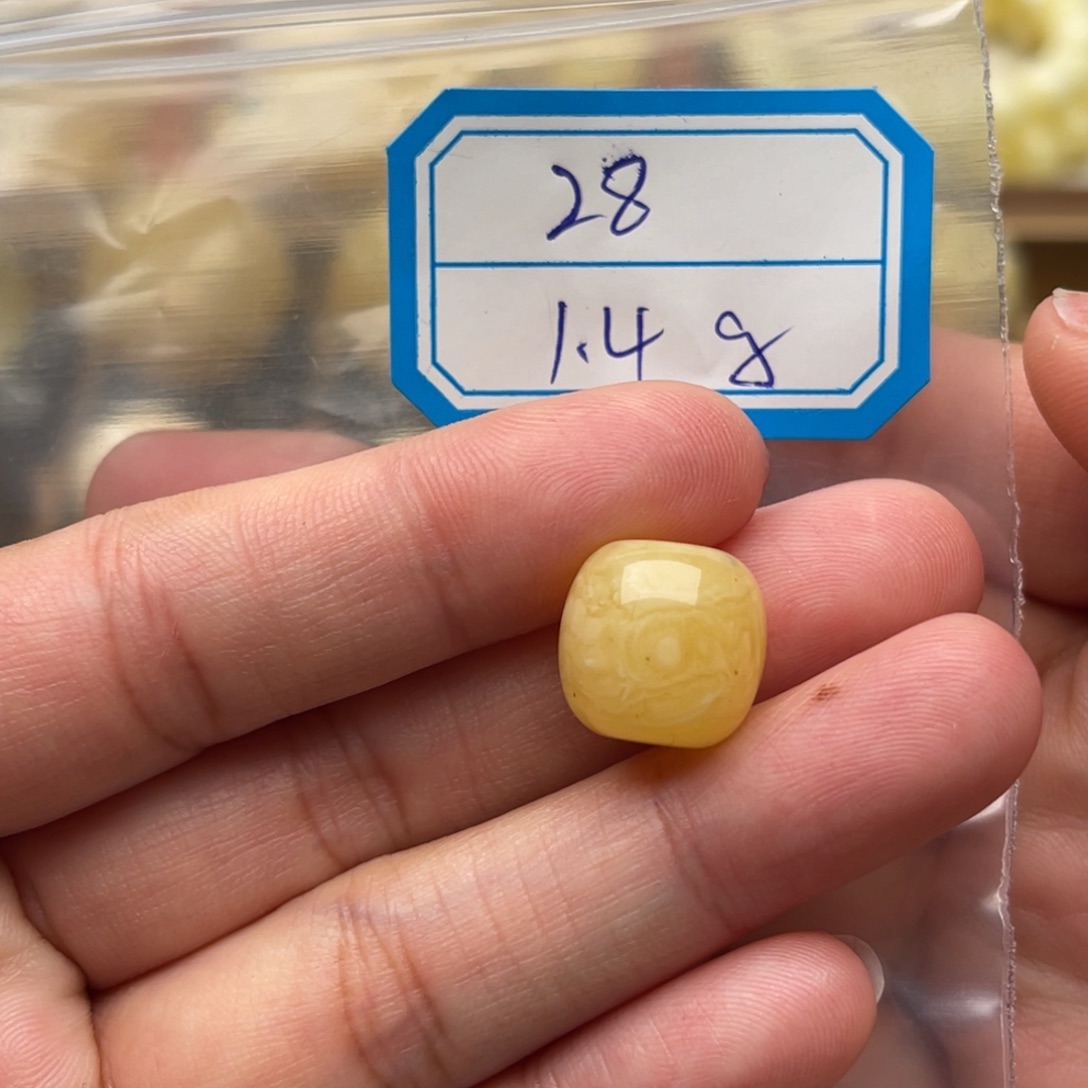 琥珀未镶嵌裸石蜜蜡老型13+微瑕笑