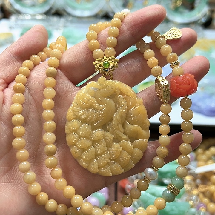 翡翠未镶嵌颈饰吊坠