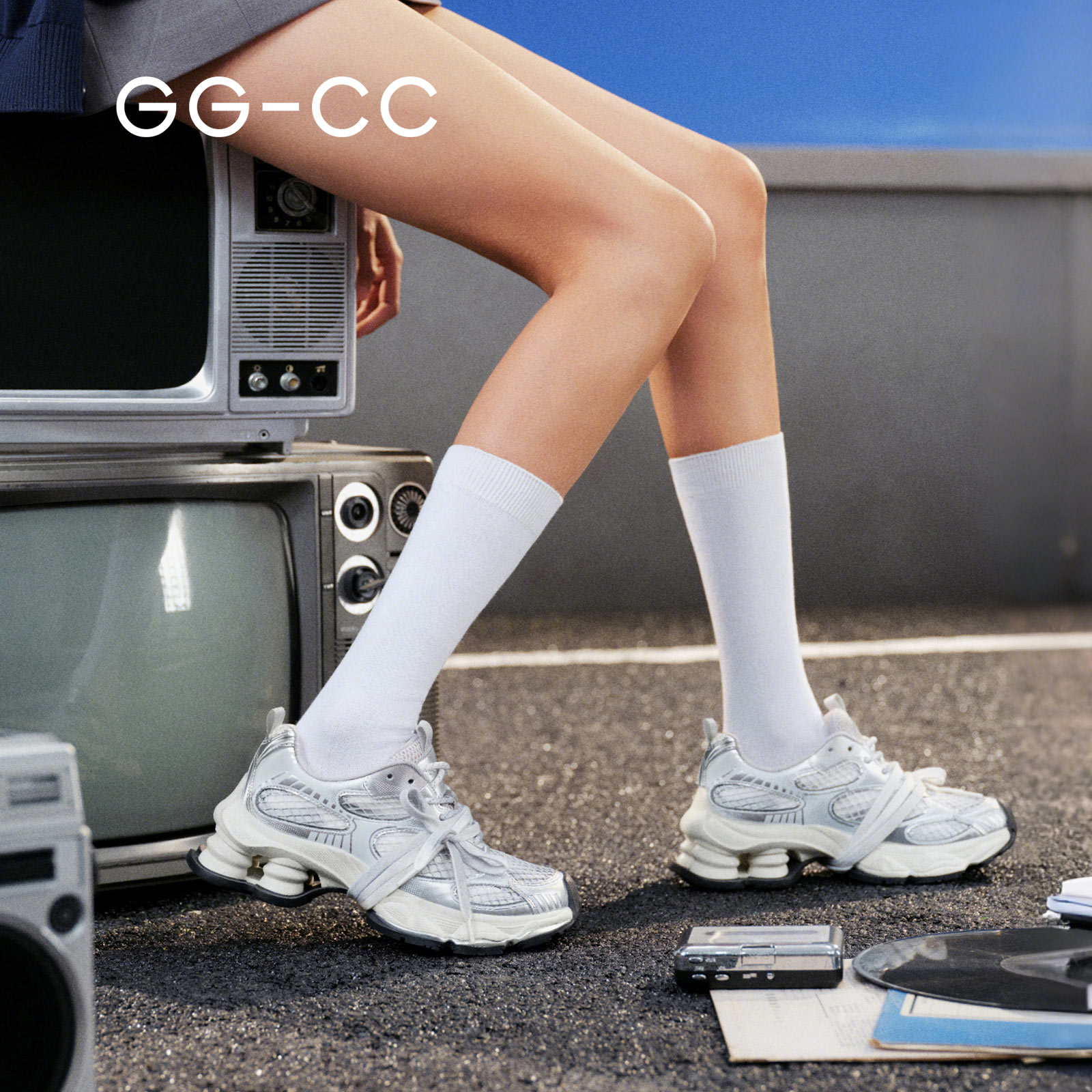 GG-CC【林允同款】2025年春季新款潮流做旧机能隐形增高鞋9778