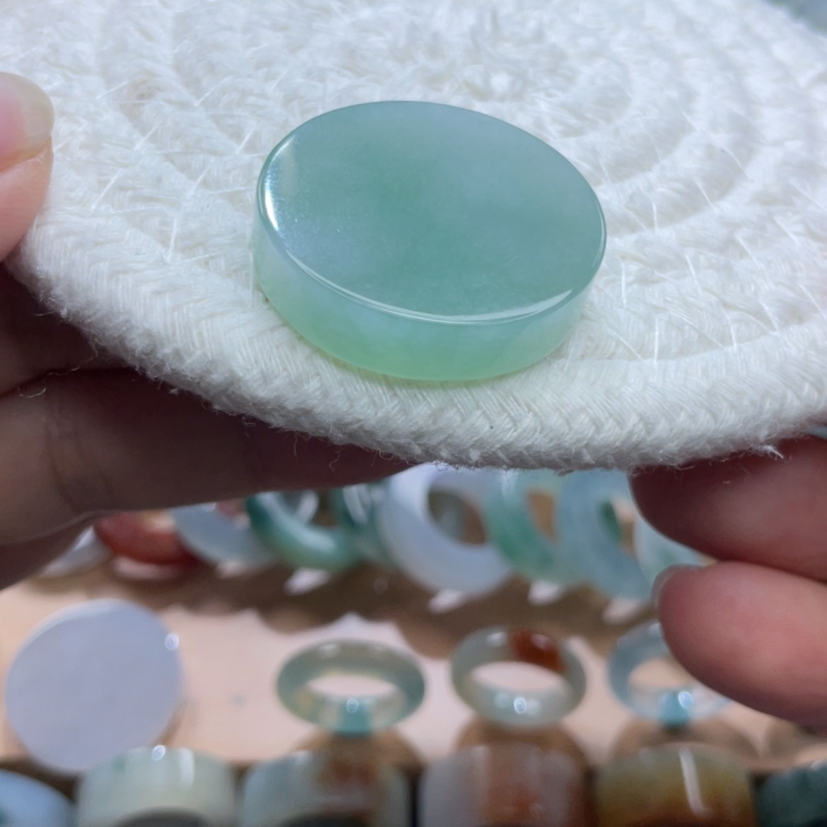 【闪购商品】定制翡翠未镶嵌天然翡翠平安扣甜冰绿色