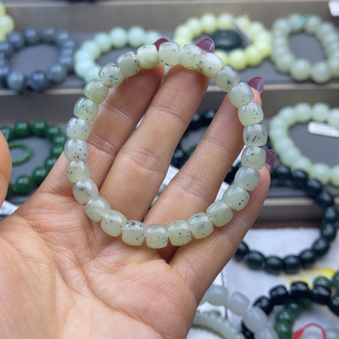 和田玉手链未镶嵌