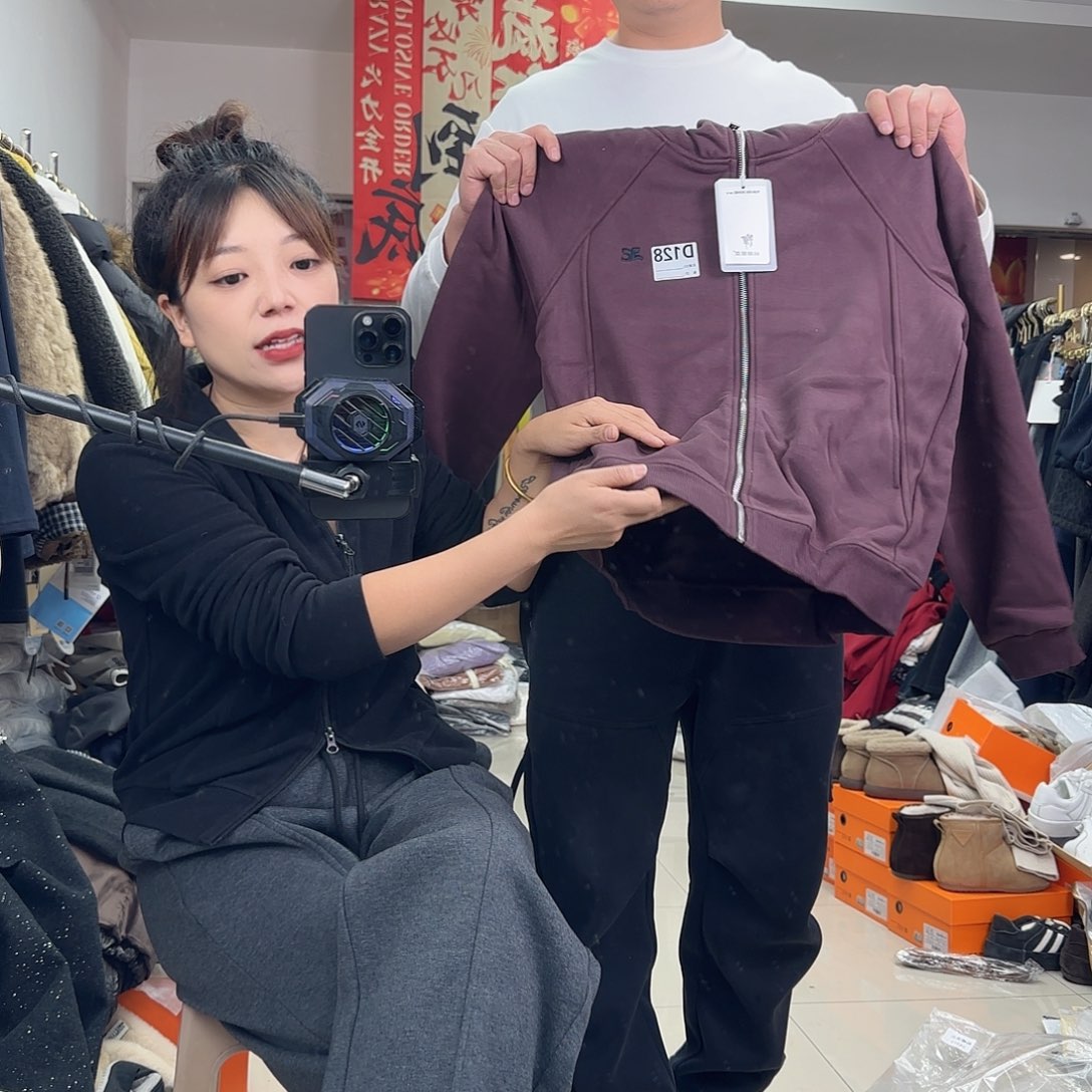 128紫色加绒特价卫衣