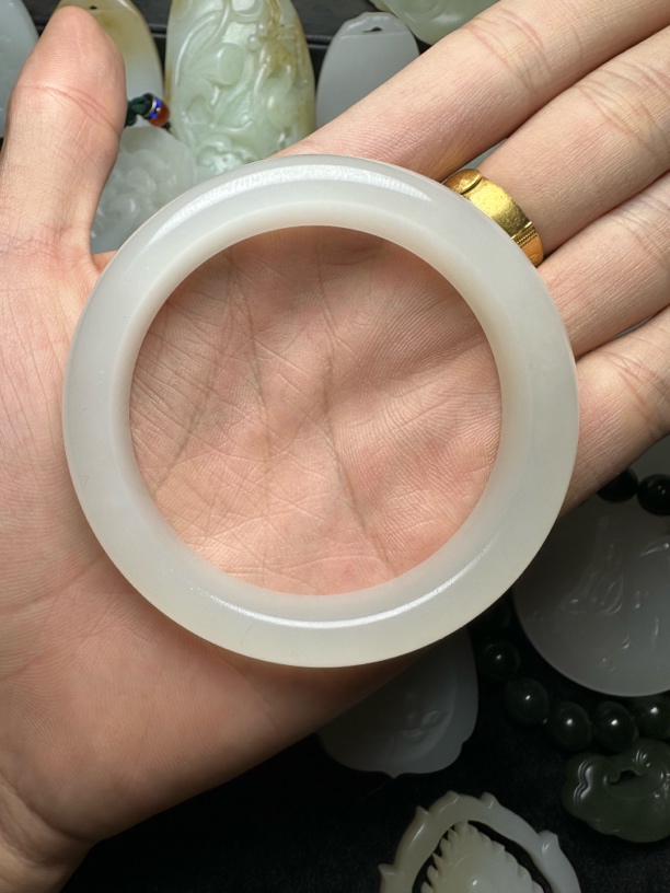 和田玉卡58手镯宽14.8