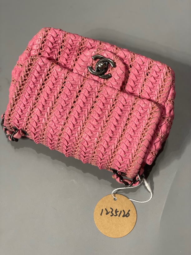 95新 Chanel/香奈儿 夏七中古/粉色皮编方胖子/单肩包1235126