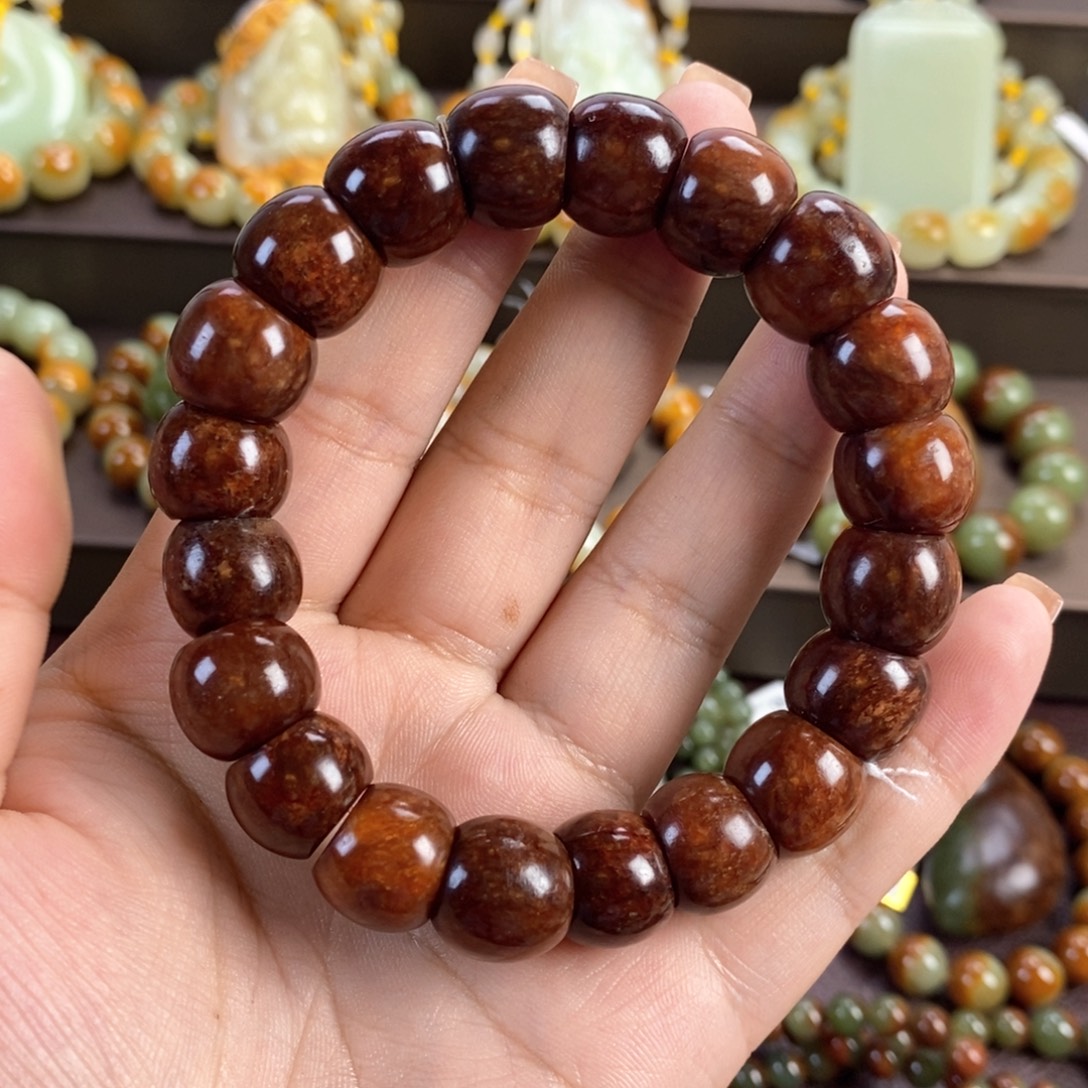 风***淡未镶嵌手串透闪石质玉