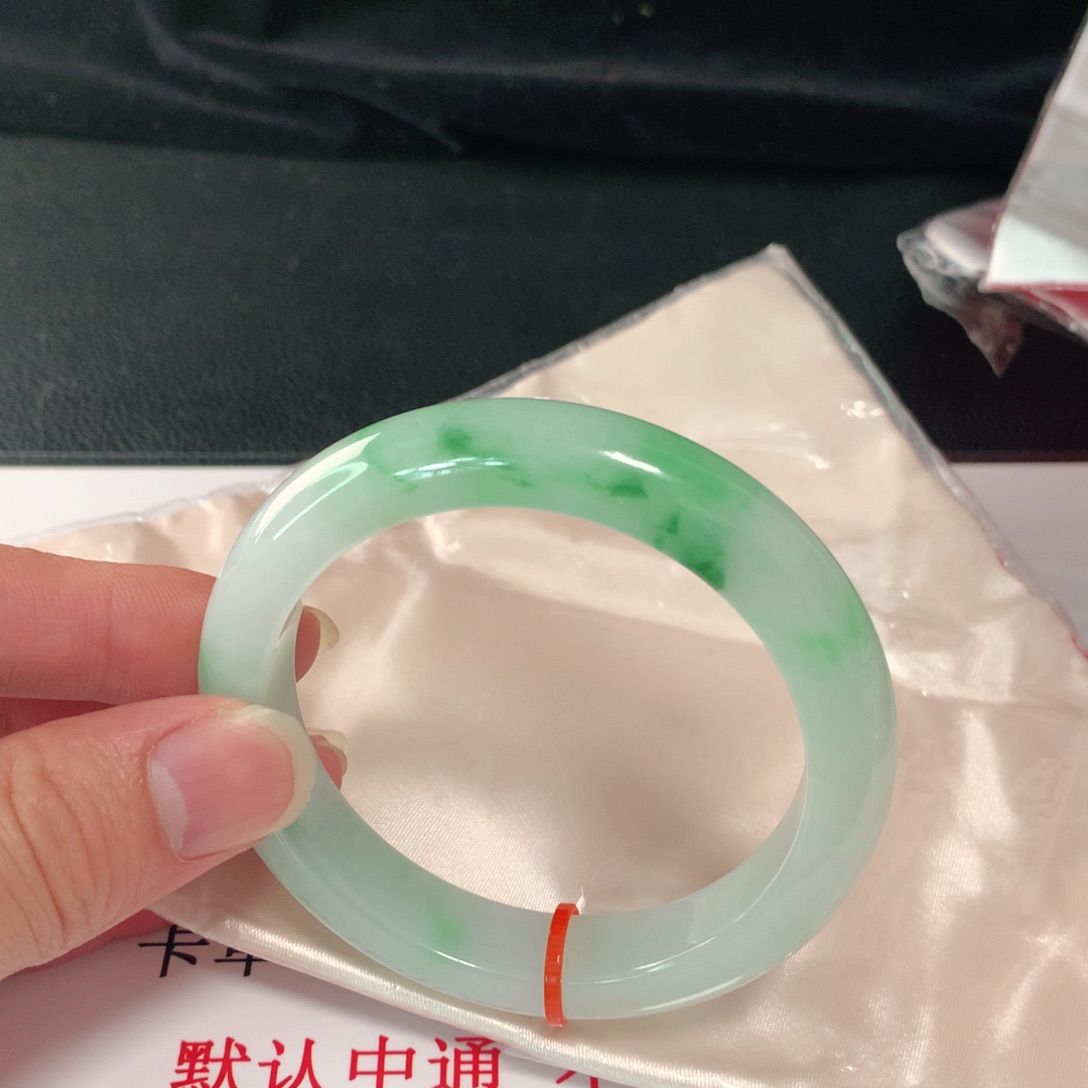 未镶嵌手镯翡翠057