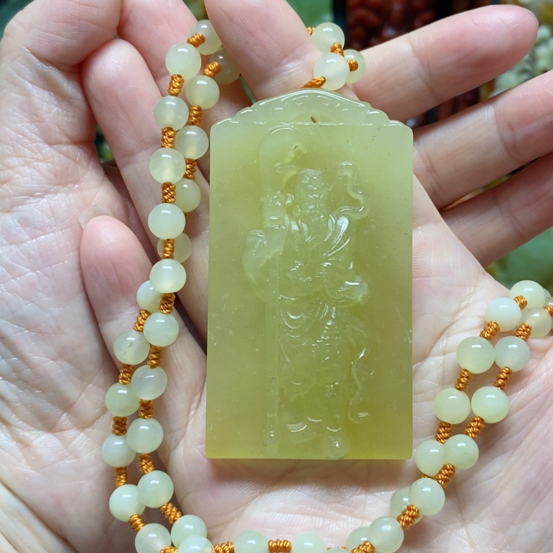 岫玉吊坠(赠链)未镶嵌