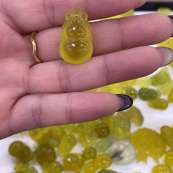 蛇纹石玉合金颈饰