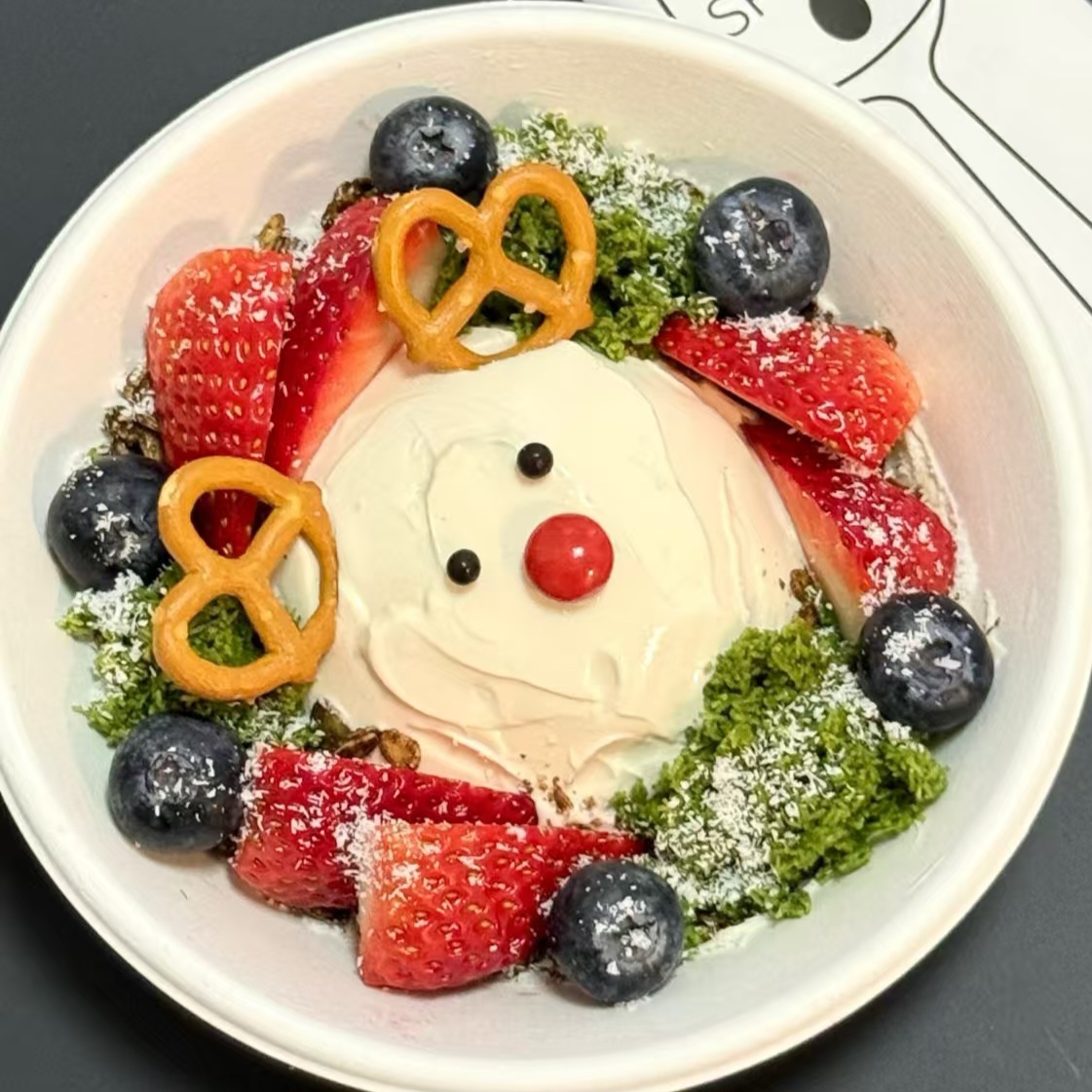 果切圣诞雪人干噎酸奶鲜果切250克左右