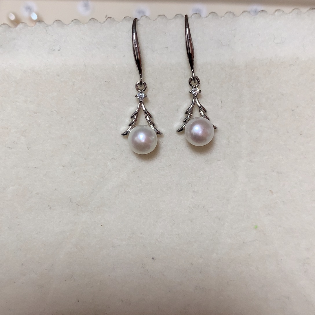 淡水珍珠耳饰合金