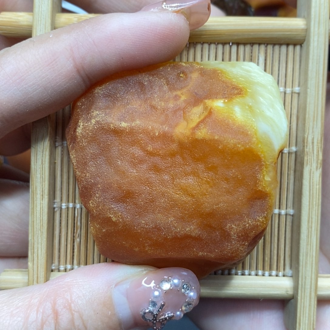 定制琥珀未镶嵌陈