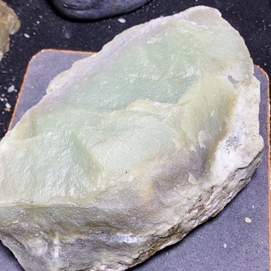 和田玉（糖玉）未镶嵌珠宝半成品