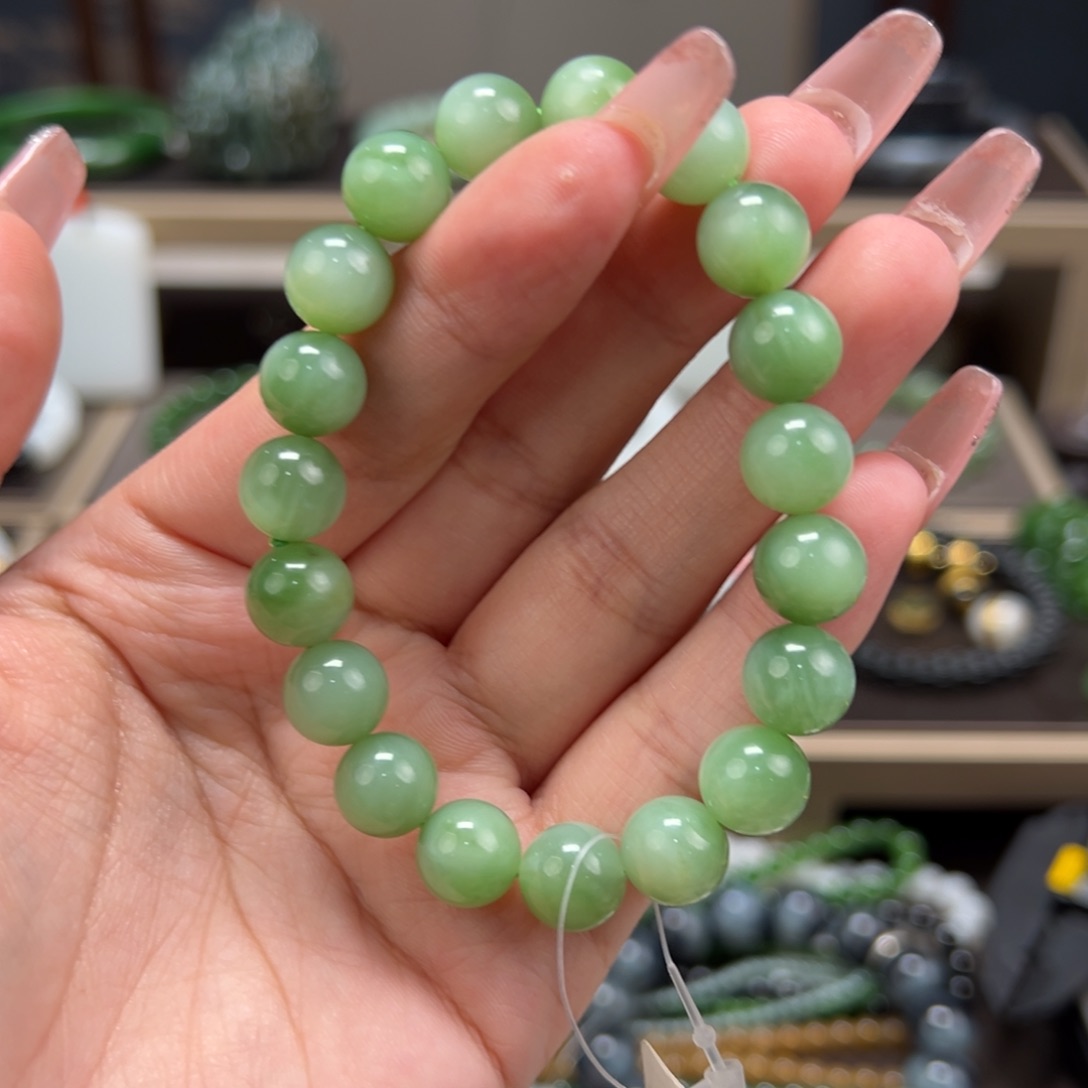 手串未镶嵌和田玉只****然黑阳洞碧玉10毫米