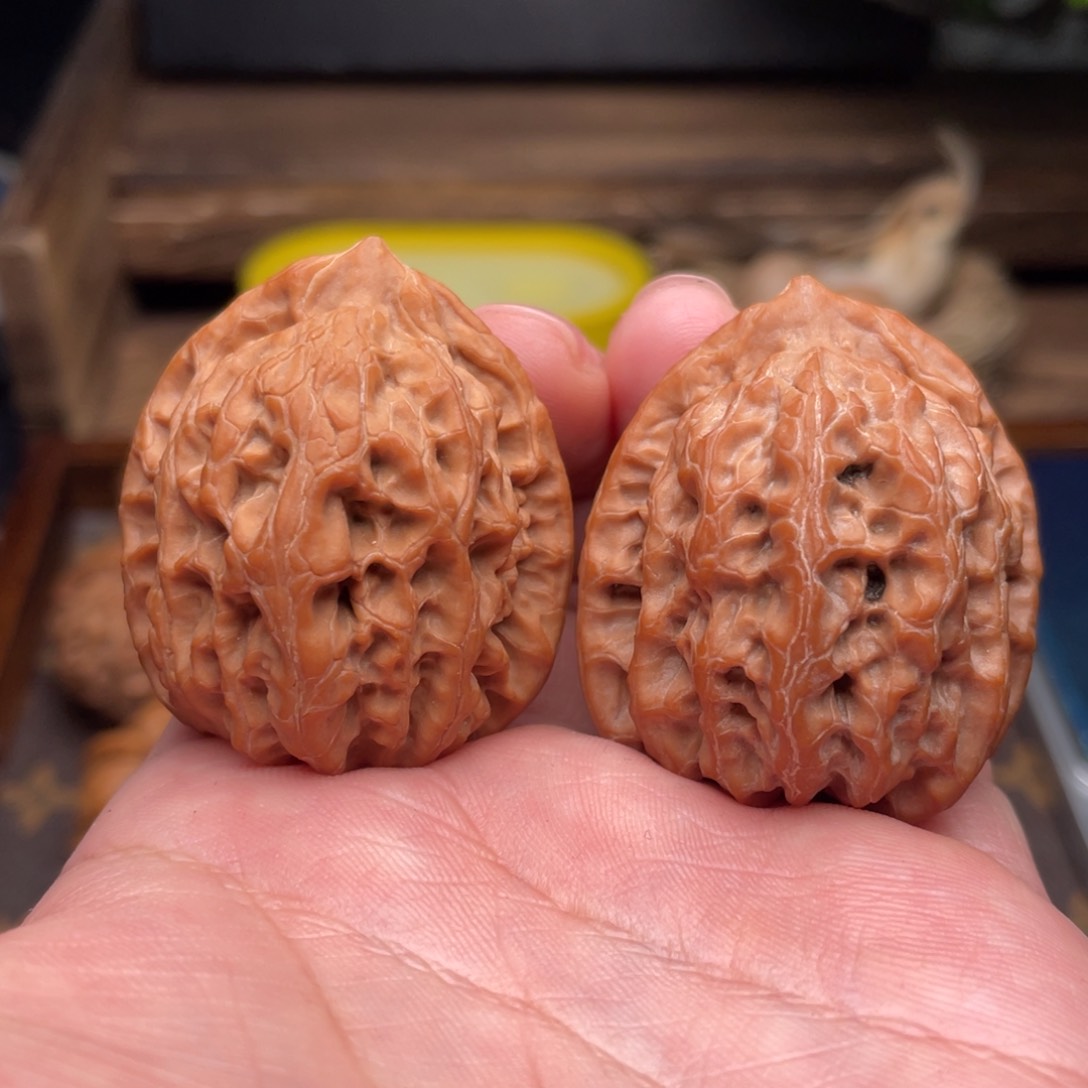 文玩核桃把件G36号36佛肚微磕尖