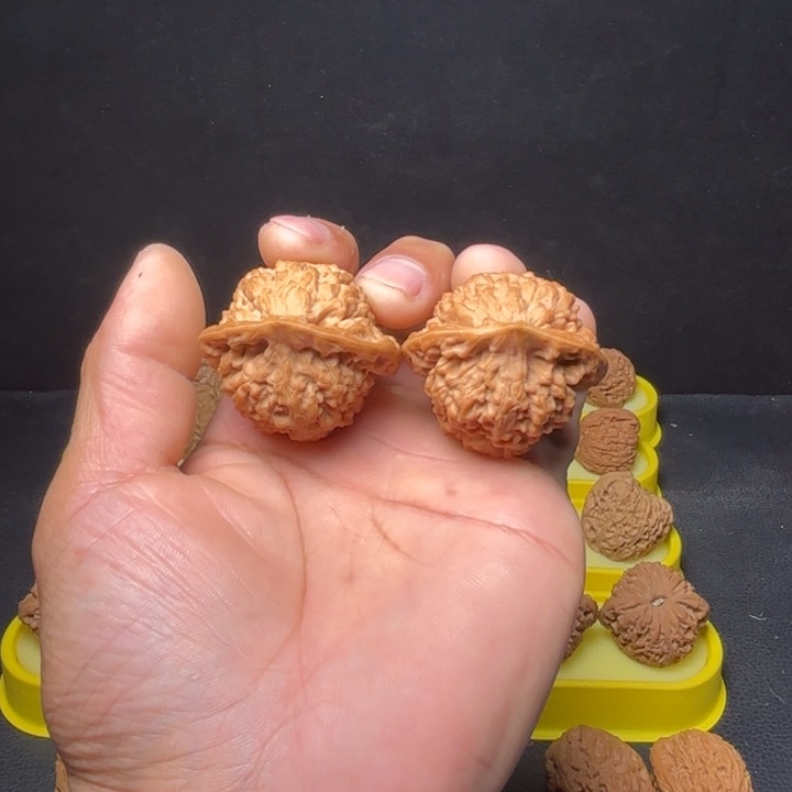 ****叶把件文玩核桃麒麟纹官帽43尺10