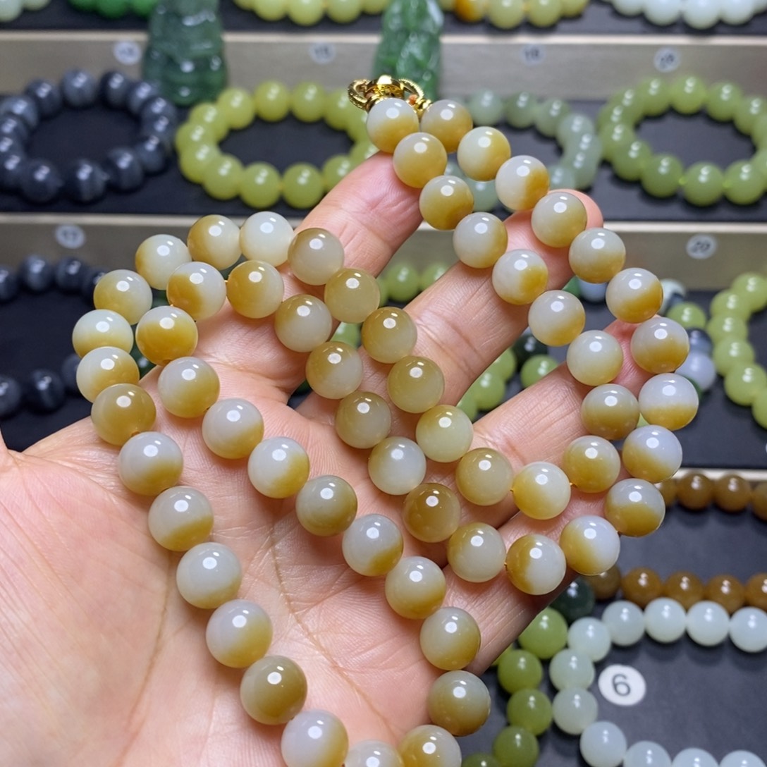 和田玉未镶嵌手串