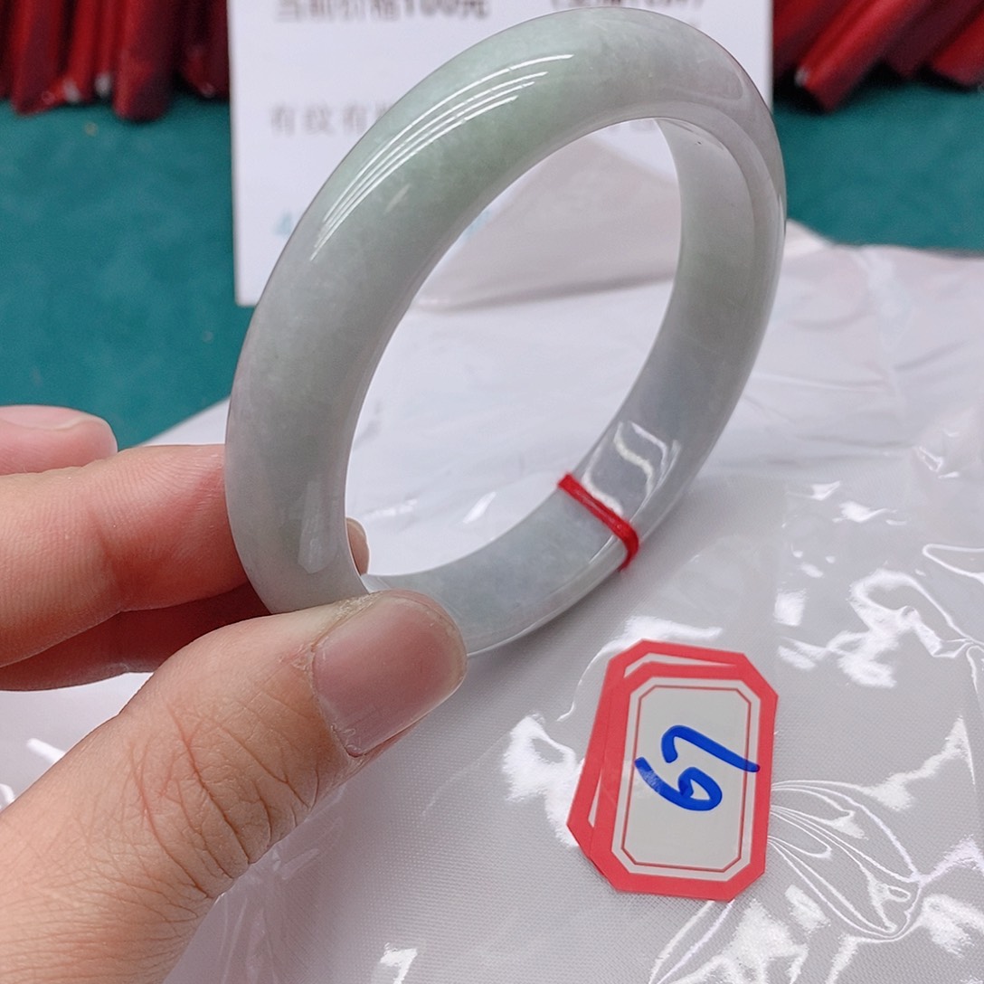 翡翠手镯未镶嵌旧*677777777