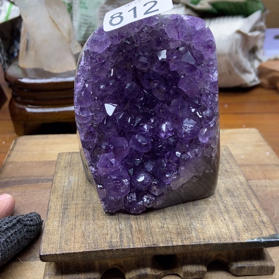 紫晶天然水晶摆件未镶嵌