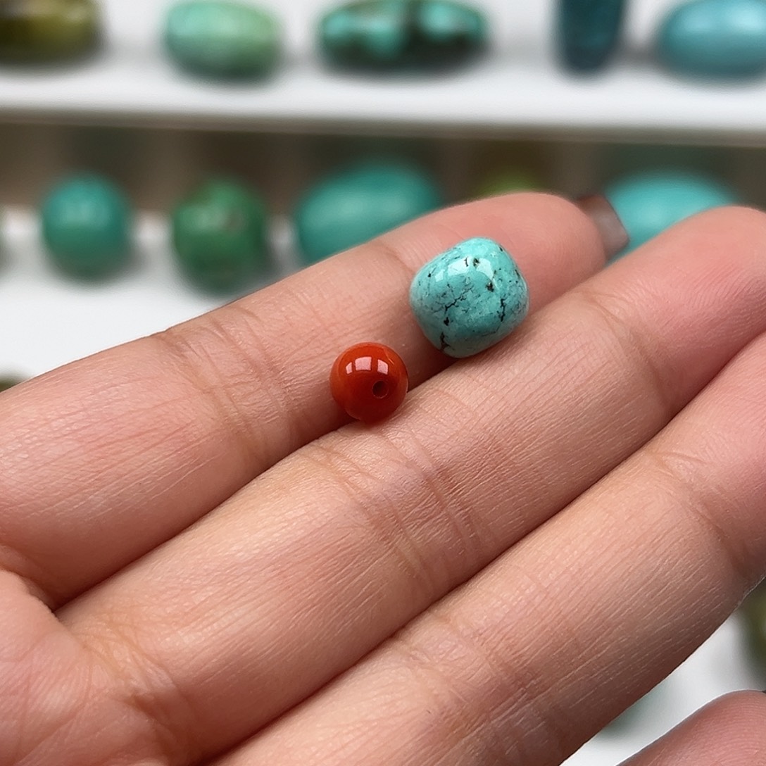 善***狼南红玛瑙未镶嵌珠宝奇石