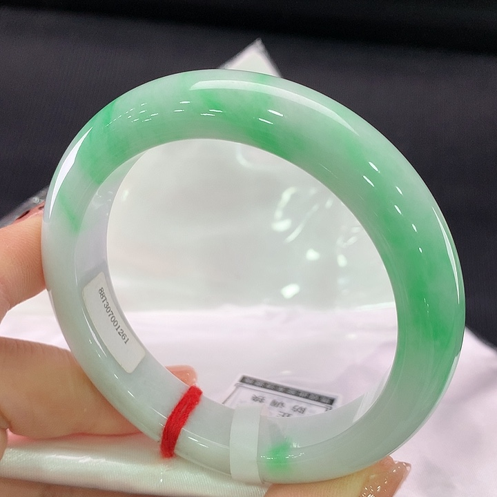 翡翠手镯未镶嵌正圈58.5