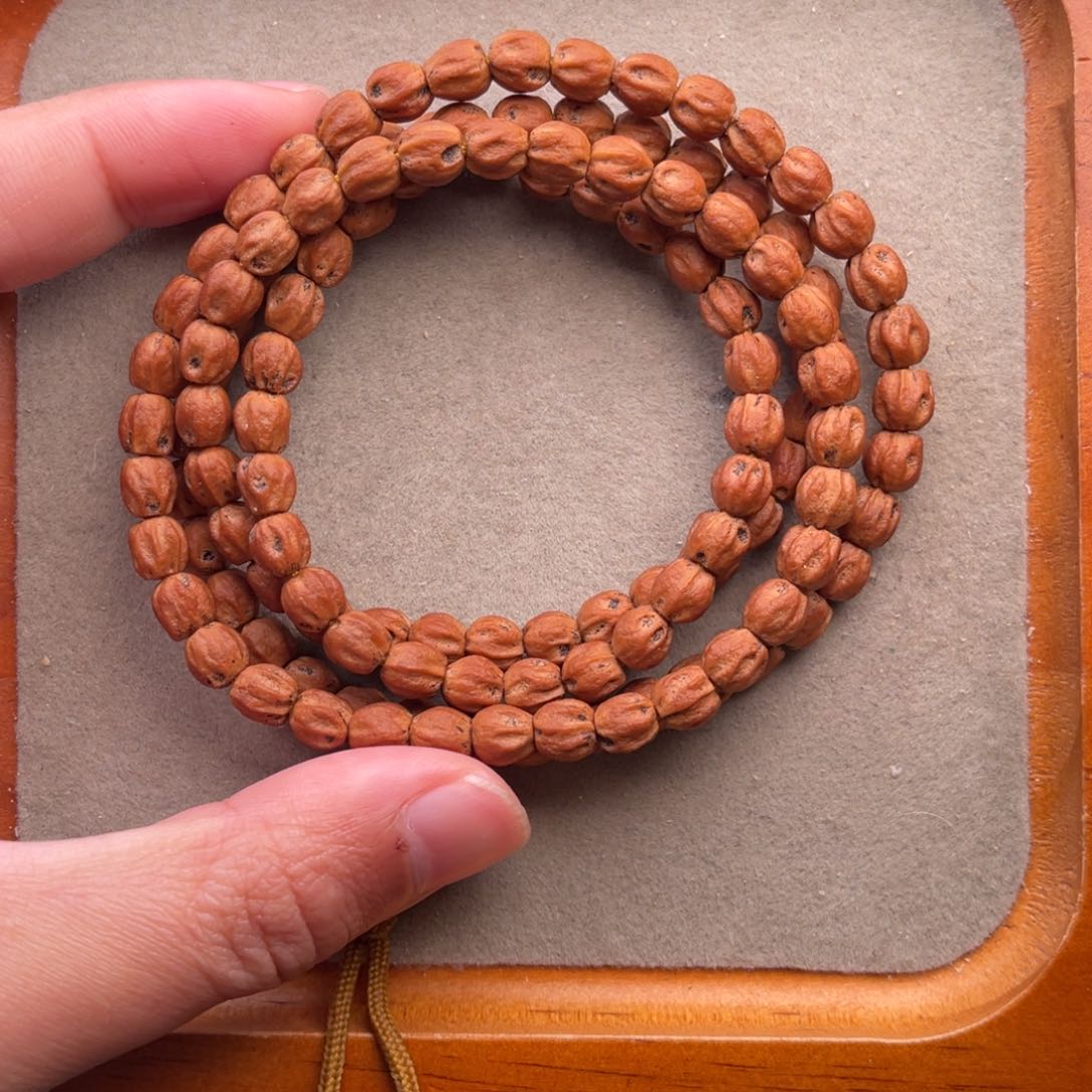 柏香籽/百香籽手串骨*