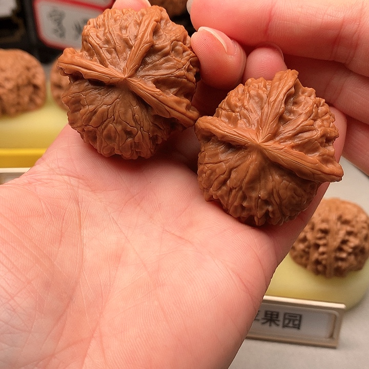 文玩核桃吊坠42➕尺三棱645号