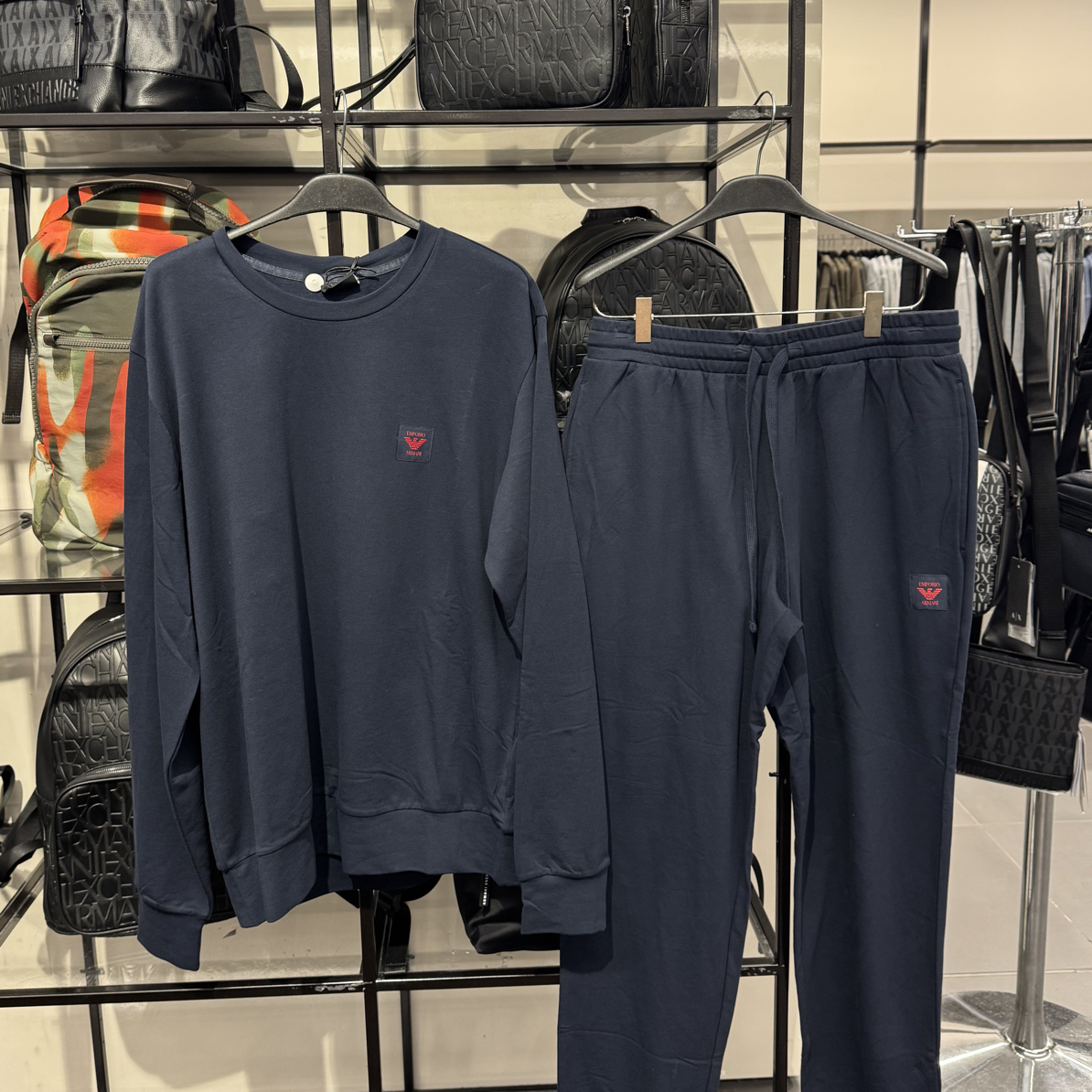 未使用 EMPORIO ARMANI/安普里奥·阿玛尼 休闲套装 不退换 