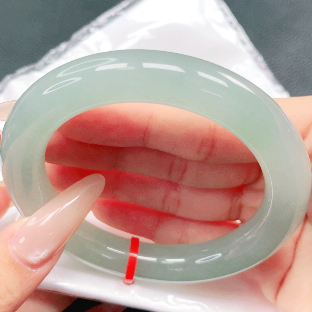 翡翠未镶嵌手镯57