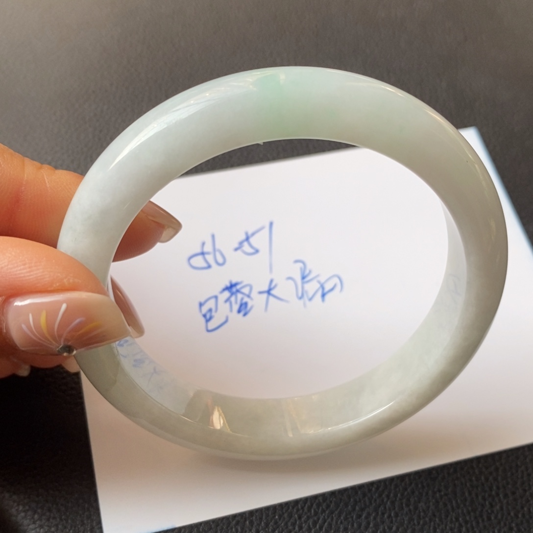 翡翠手镯未镶嵌天然翡翠手镯