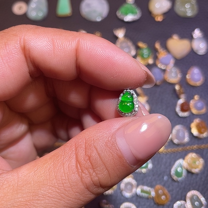 翡翠银S925镶嵌颈饰