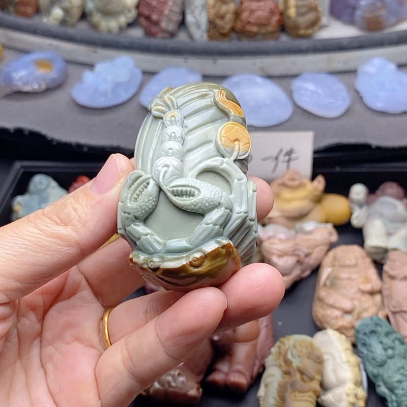 【闪购商品】定制石英质玉吊坠未镶嵌